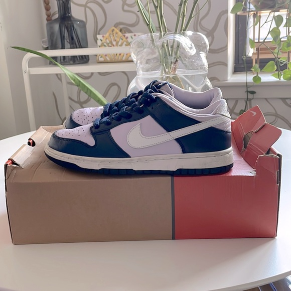 2004 WMNS Nike Dunk Low ‘Doll’ Size 7.5 - Picture 1 of 9